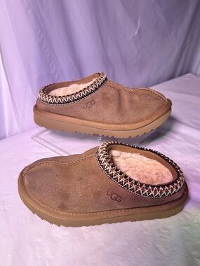 UGG Shearling-Lined Suede Slip-On Mules - Chestnut Brown